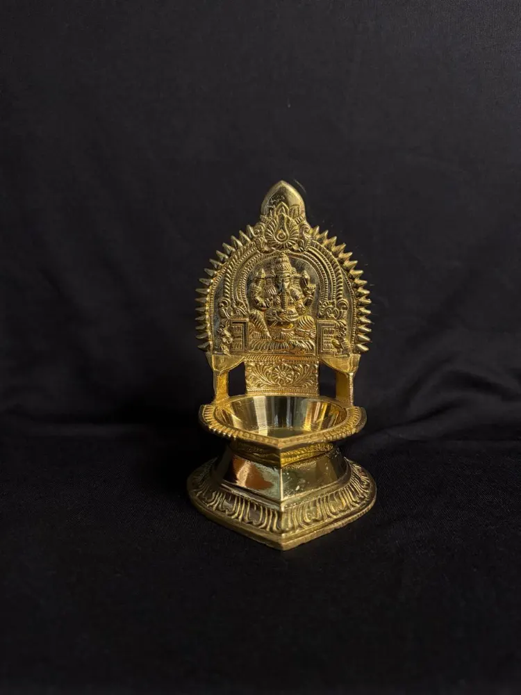 Ganesh Vilakku Brass Diya Golden 