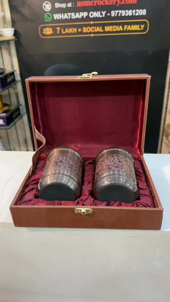 Copper gift set with 2 glass set