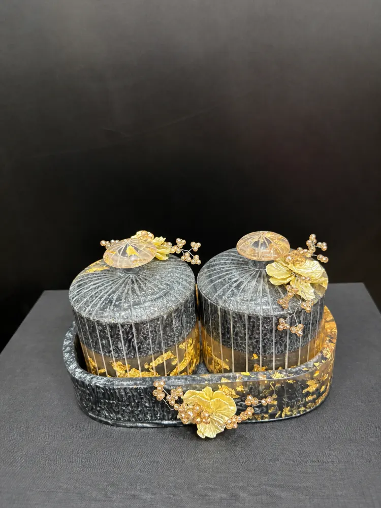 Resin dryfruit tray black 2 jars 