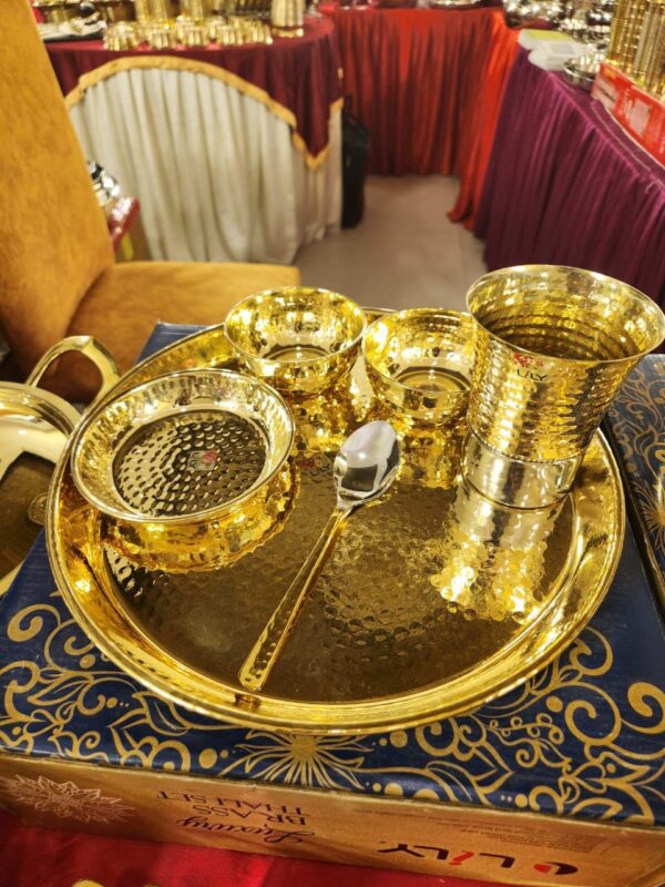 Lily Brass Hammered Dinner set 63 pieces - Image 6